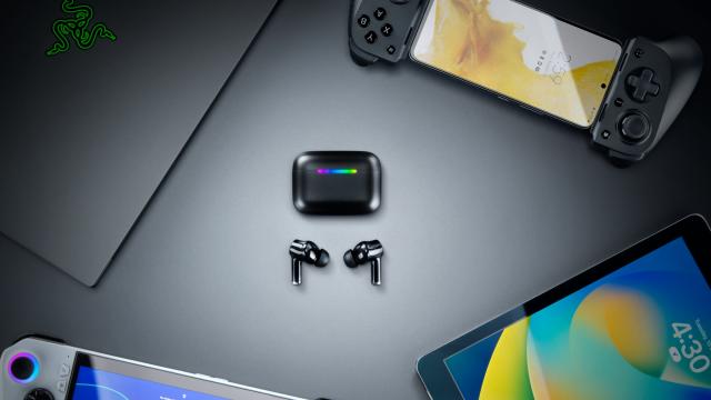 <b>Razer prezintă căștile wireless HAMMERHEAD V3 HYPERSPEED, model in-ear pentru smartphone-uri, PC-uri, console portabile</b>La început de lună aprilie ne jucam cu noul mouse Razer Viper V4 Pro cu al său senzor de 50000 DPI, iar dacă ai avut impresia că brandul nu mai are noutăți în tolbă pentru acest final de lună, te-ai înșelat pentru că iată astăzi 