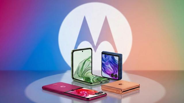 <b>Motorola pregătește lansarea noilor pliabile RAZR 70 și 70 Ultra; Sosesc pe 29 aprilie</b>Iată că Motorola confirmă oficial data lansării pentru noua generație de telefoane  pliabile din seria Moto RAZR. Evenimentul va avea loc pe 29 aprilie, informația fiind publicată pe x.com, chiar pe site-ul oficial al brandului, alături de un scurt