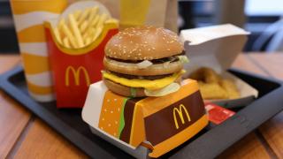 Cât ești dispus să plătești pentru un Big Mac? McDonald’s folosește AI pentru ajustarea prețurilor în regim dinamic