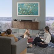 Samsung The Frame - Opera de artă QLED de 163 cm cu funcții smart și sunet imersiv, cel mai interesant Smart TV în zona Lifestyle
