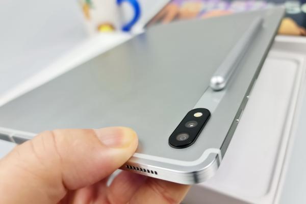Samsung Galaxy Tab S7+ 5G: Cameră duală ca de telefon Galaxy A 2019-2020