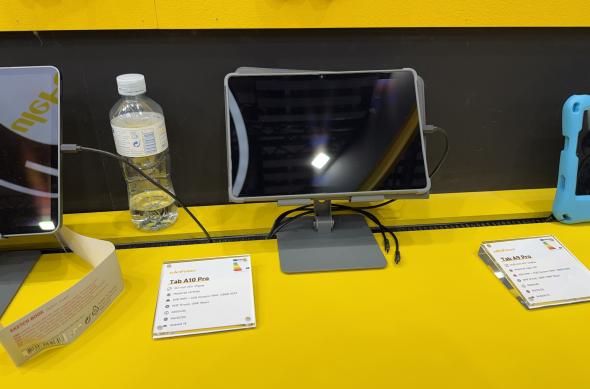 Turul standului Ulefone - MWC 2026: img033.jpg
