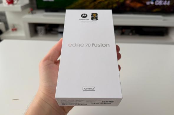 Motorola edge 70 Fusion - Unboxing: Motorola-edge-70-fusion-unboxing_ (2).jpg