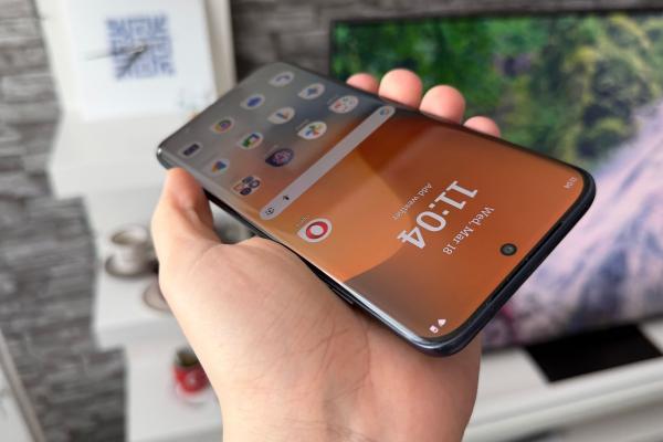 Motorola edge 70 Fusion: Hardware cu schimbări la nivel de baterie, ecran și chiar și procesor