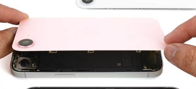 Surpriză la disecția iPhone 17e: Predecesorul poate primi MagSafe printr-un simplu upgrade (Video)