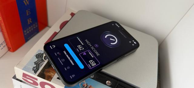 Apple iPhone 17e: Conectivitate cu modem nou, Wi-Fi 6, eSIM