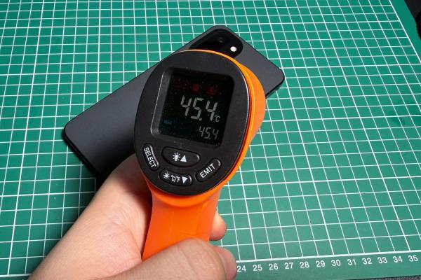 OnePlus 15R - Test temperatură