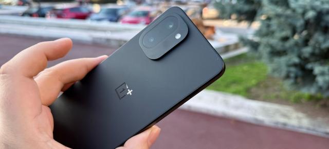 OnePlus 15R review detaliat în limba română (evaluare Mobilissimo)