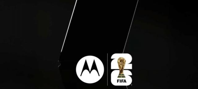 Motorola continuă teaserele pentru ediţia specială de telefon RAZR pentru Cupa Mondială