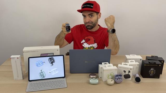 <b>HoHoHo! Cum îţi dă Huawei până la 4 cadouri dacă faci cumpărături de Crăciun din Huawei Store: bundle-uri, vouchere, concurs, promoţii</b>Pe măsură ce se apropie Crăciunul, e întotdeauna o recomandare bună să iei direct cadourile şi produsele de la magazinul producătorului, nu de la retaileri. Elimini paşi, primeşti bonusuri, oferte, bundle-uri, e totul foarte uşor