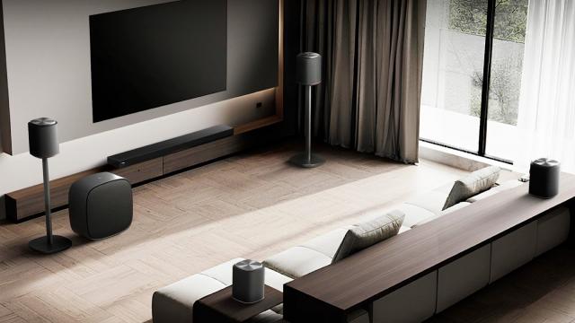 <b>LG lansează Sound Suite la CES 2026: Atmos fără cabluri și fără bătăi de cap</b>LG se pregătește să lanseze oficial sistemul audio Sound Suite la CES 2026, un setup modular care are în centru soundbar-ul H7, primul dispozitiv de pe piață cu suport pentru Dolby Atmos FlexConnect. Asta înseamnă că sunetul surround se adaptează automat 