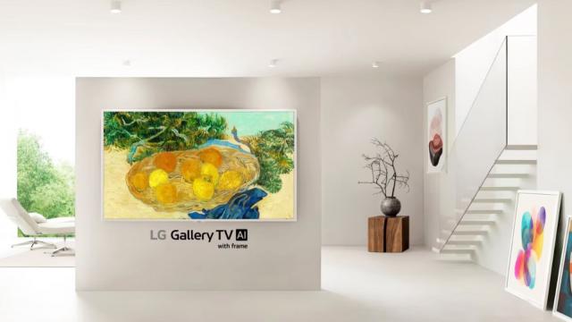 <b>CES 2026: LG Gallery TV este un televizor artistic, cu look de tablou, ramă magnetică, panou mini LED</b>LG vrea să se ia serios la trântă cu seria de televizoare Samsung The Frame şi face asta prin intermediul lui LG Gallery TV. Avem de-a face cu o serie de smart TV-uri, care vor fi prezentate la CES 2026, vin cu panou Mini-LED şi rama ataşabilă magnetic