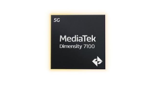 <b>Procesor pentru telefoanele ieftine din 2026: Mediatek Dimensity 7100 devine oficial, cip de 6 nm cu modem 5G</b>MediaTek nu stă liniştită nici la final de an, ci ne prezintă un procesor nou, unul menit pentru telefoanele entry level ale anului 2026. E vorba despre MediaTek Dimensity 7100, chipset de 6 nanometri gândit pentru telefoane midrange, teoretic