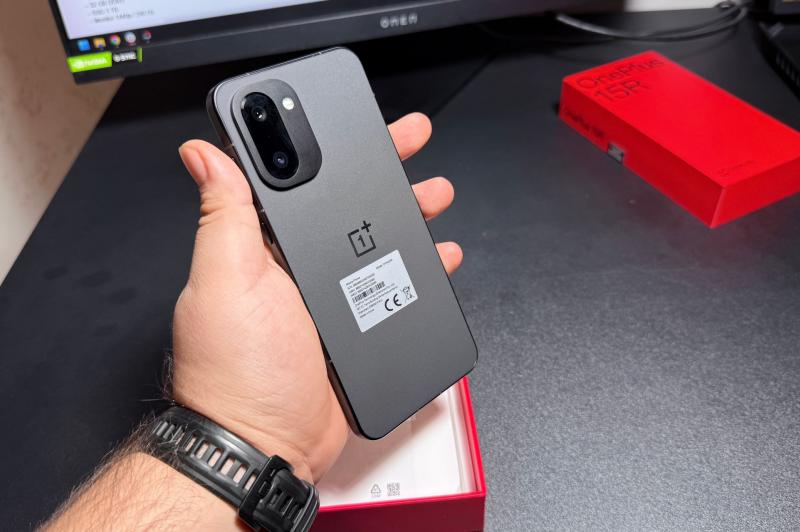 OnePlus 15R - Unboxing: OnePlus-15R-Unboxing_008.jpg
