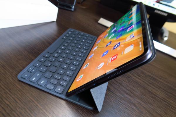 Huawei MatePad Pro: Baterie cu autonomie rezonabilă