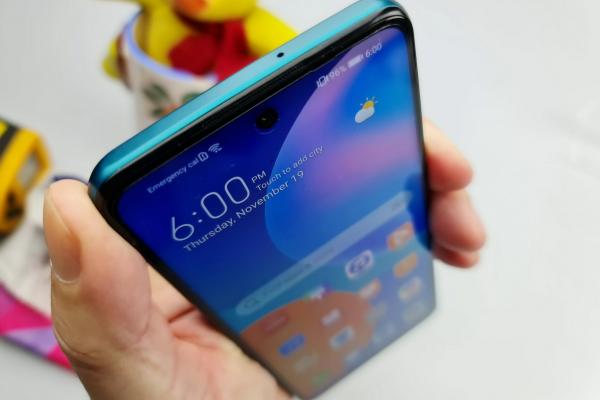 Huawei P Smart 2021: Conectivitate pe 2.4 GHz şi 4G