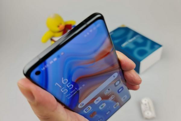 Oppo Reno4 Pro 5G: Conectivitate 4G, 5G, WiFi rapid