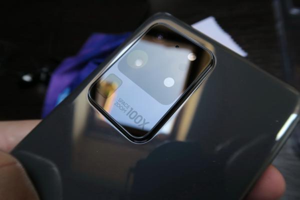 Samsung Galaxy S20 Ultra: Camera de bătut în 2020 de către rivali; Deocamdată e cea mai bună cameră de telefon testată de noi