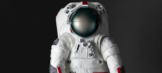 Costume de la Prada pentru astronauţii care merg pe Lună; Iată cum arată