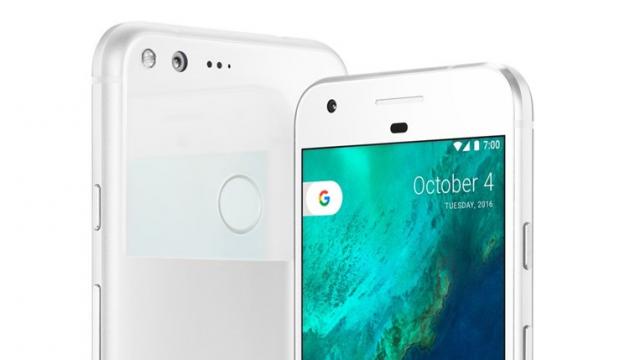 <b>Producţia lui Google Pixel XL ar costa doar 285.75 dolari; Google scoate profit de 63% teoretic</b>Ca de fiecare dată, costul de producție al unui smartphone este cu mult mai mic decât prețul la care ajunge să fie vândut comercial, lucru ce se întâmplă și în cazul modelelor Pixel și Pixel XL. Dacă în trecut cei de la Google veneau pe piață cu terminale