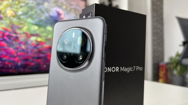 <b>Turul Magazinelor #1564: HONOR Magic 7 Pro sub 3800 lei, monitor MSI 200 Hz la super ofertă şi TV-uri TCL cu discount</b>În Turul de azi ne punem numai lucruri frumoase în faţa ochilor: televizoare mari, 4K, QLED şi QD Mini LED, un telefon cu ecran ce protejează ochii, dar şi un monitor excelent de gaming, la nici 700 lei. Am ajuns la episodul #1564 din Turul Magazinelor