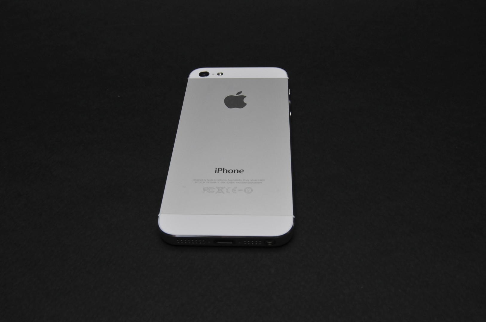 Apple iPhone 5 - Unboxing (conținutul cutiei): Apple-iPhone-5-Galerie-foto-Mobilissimo.ro_001.jpg