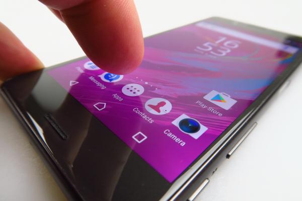 Sony Xperia X Performance: OS, UI, aplicaţii cu Marshmallow la cheie, în drum spre Nougat