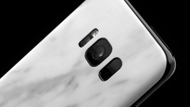 <b>Varianta cu 6 GB RAM a lui Samsung Galaxy S8+ ar urma să coste peste 1000 de dolari</b>În vreme ce Samsung Galaxy S8 și Galaxy S8+ va sosi la noi doar în varianta cu 4 GB RAM, pentru China se pregătește debutul unui model echipat cu 6 GB RAM și 128 GB de stocare flash. Vești ajunse astăzi în mediul online ne dezvăluie faptul că prețul 