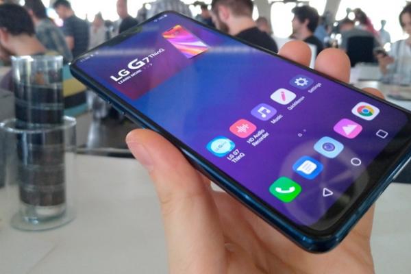 Primele impresii despre LG G7 ThinQ: mai uşor şi mai îngust, extra AI într-o experienţă Cinema la Korda Studios