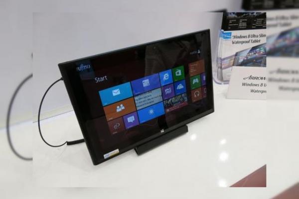 MWC 2013: Fujitsu Arrows Tab Q852/F Într-o scurtă experienta hands on (Video)