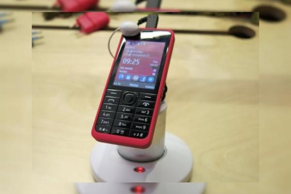 MWC 2013: Nokia 301 În acțiune Într-o experiență hands on, un feature phone cu funcții atractive (Video)