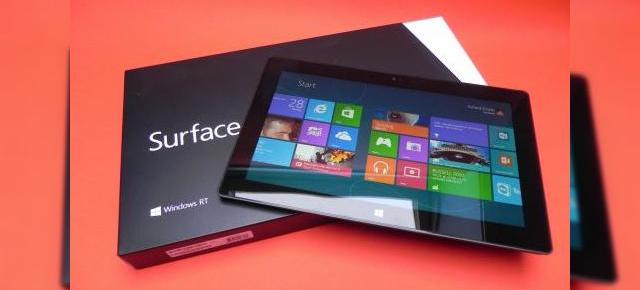 Microsoft Surface RT unboxing: scoatem din cutie o tabletă elegantă, neașteptat de mare (Video)