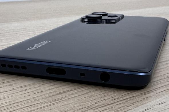 realme 9 Pro+ - Galerie foto Mobilissimo.ro: realme-9-PRO-Plus_112.jpg