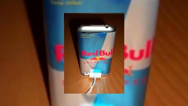 <b>Pilula de fun: Apple Red Bull iti da aripi - iPhone fara zahar</b>Daca v-au deranjat vreodata interferentele boxelor dumneavoastra cu iPhone-ul pe care-l folositi exista acum o metoda de a scapa de aceasta problema si ea se numeste Red Bull, una dintre bauturile cele mai populare in Romania. Un oarecare utilizator al...