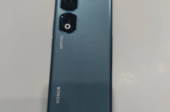 Honor 90 și Honor 90 Pro - Leak fotografii: Honor-90-Pro_002.jpg