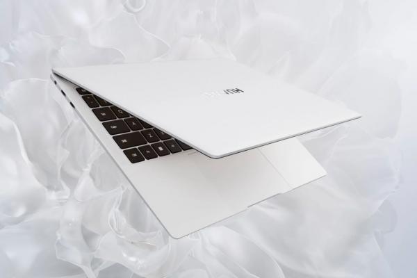 Huawei prezintă laptopul MateBook 16S 2023 cu procesor Core i9 şi un MateBook X Pro 2023 cu ecran de 14 inch