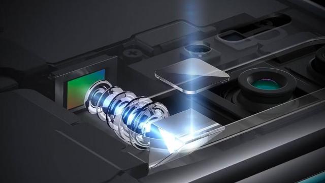 <b>OnePlus 12 va oferi o cameră telephoto periscop; Iată ce ştim despre viitorul flagship</b>E devreme să ne gândim la un OnePlus 12, telefon aşteptat cel mai probabil la început de an 2024, dar iată că au apărut zvonuri despre ele şi unele care sună chiar bine. OnePlus 11 s-a lansat la început de an şi a venit în Europa printr-un 