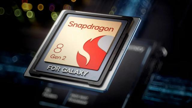 <b>Samsung pierde exclusivitatea asupra procesorului Snapdragon 8 Gen2 mai sus tactat, de pe Galaxy S23; Pe ce telefoane îl vom vedea?</b>Lansarea seriei de telefoane Samsung Galaxy S23 a venit la pachet cu vești bune pentru piața globală, astfel că spre deosebire de anii trecuți când Europa primea procesor Exynos, de această dată utilizatorii s-au bucurat de același cipset 