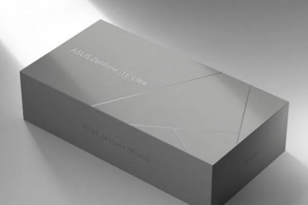 ASUS Zenfone 11 Ultra arată leit ca ROG Phone 8 Pro; Avem şi specificaţii