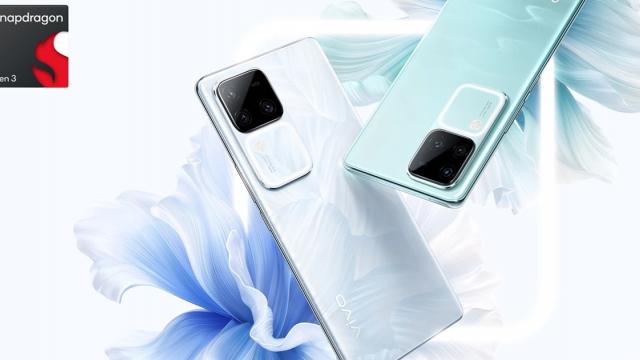 <b>vivo V30 a fost prezentat oficial! Are design elegant, ecran curbat, CPU Snapdragon 7 Gen 3 + cameră de 50 MP cu OIS</b>vivo are smartphone nou în portofoliu începând de azi. E vorba despre modelul vivo V30, un terminal high midrange ce adoptă un design atractiv + specificații destul de bune. Are aspect de flagship privit din față, aducând chiar un ecran AMOLED cu margini
