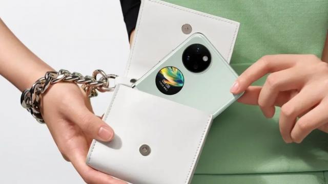 <b>Huawei Pocket S2 primește specificații; Primele detalii cu privire la noul pliabil cu clapetă accesibil ajung pe web</b>Știm de ceva timp că HUAWEI lucrează la un nou telefon pliabil, ceva mai accesibil, succesor pentru modelul Pocket S lansat în anul 2022. Ei bine, tipster-ul Digital Chat Station a dezvăluit acum primele detalii despre așa-zisul Pocket S2