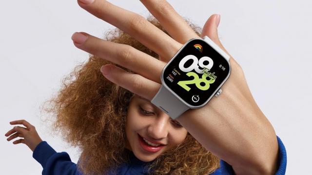 <b>Preț și Disponibilitate Redmi Watch 4 în România</b>Dacă ești interesat de achiziția unui smartwatch accesibil, ai putea să arunci o privire asupra lui Redmi Watch 4, ceas inteligent proaspăt lansat în România și pe care l-am testat deja aici. Acum aflăm și la ce prețuri se vinde pe plan local 