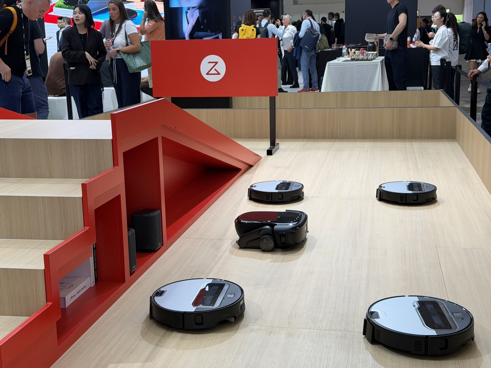 Roborock Saros Z70 - IFA 2026: photo-03-09-2026-12-57-25.jpg