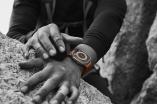 Dacă primul Apple Watch Ultra ți s-a părut scump, află că noul model va fi și mai costisitor; Vina pusă pe ecranul microLED