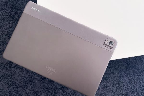 Nokia T21: Design apropiat de premium, plăcut şi comod