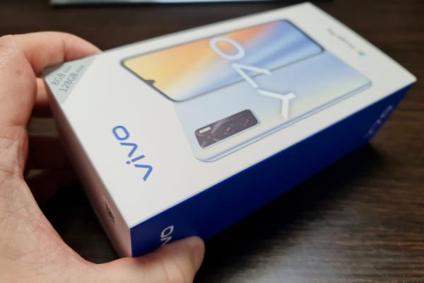 Vivo Y70 - Unboxing