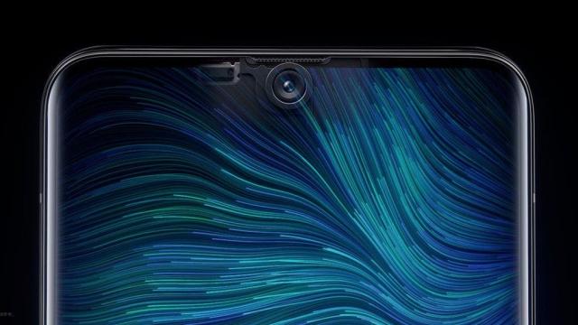 <b>ZTE Axon 20 5G dezamăgeşte prin captura selfie realizată de camera de sub ecran, conform DxOMark</b>ZTE Axon 20 5G a fost prezentat în septembrie 2020, drept primul telefon comercial cu camera selfie ascunsă sub ecran. În decembrie a ajuns şi în Europa, iar în aceste momente se află în redacţia Mobilissimo.ro 