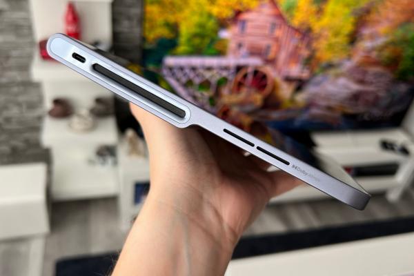 Lenovo Tab Plus: Conectivitate rezonabilă pentru utilizarea acasă, dar nu ar fi stricat WiFi6