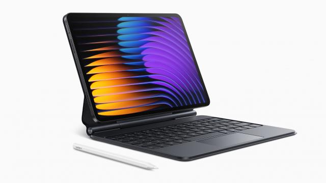 <b>Xiaomi Pad 7 şi Pad 7 Pro anunţate: tablete de 11 inch cu rezoluţie 3K, procesoare Snapdragon la bord</b>Xiaomi a avut multe de anunțat pe 29 octombrie, şi pe lângă seria Xiaomi 15 ne-a mai oferit şi două tablete noi: Pad 7 şi Pad 7 Pro. Avem de-a face cu tablete ce împart ecrane de 11.2 inch, cu refresh rate de 144 Hz şi rezoluţie 3.2K