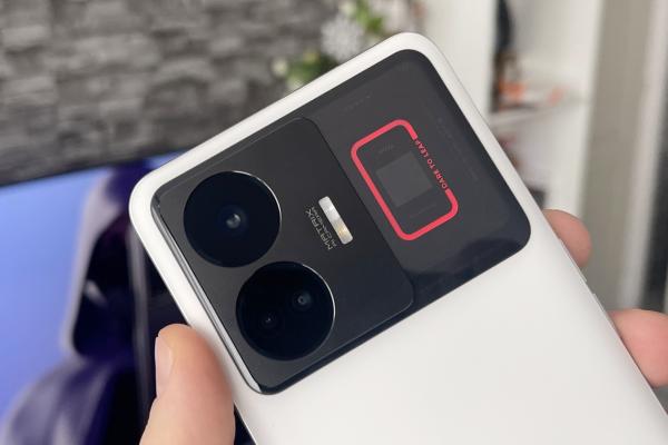 realme GT3: Camera reîncarnată de pe OnePlus 11 şi Nord, cu brio aş adăuga